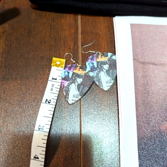 Taylor Swift Swiftie Bundle - Picture 15 of 16